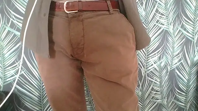 Snapshot of CuteDaddy92 chatting on February 8, 2026, 12:14 pm CuteDaddy92 online show from February 8, 2026, 12:14 pm