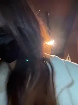 Snapshot of luna-sisi chatting on November 8, 2025, 5:22 am luna-sisi online show from November 8, 2025, 5:22 am