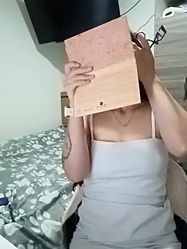 katty hottest online show from December 19, 2025, 2:41 pm