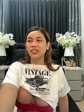 SushiPinayTS online show from February 12, 2026, 7:41 am