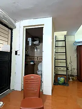 Lynly k2 online show from March 4, 2026, 1:46 am