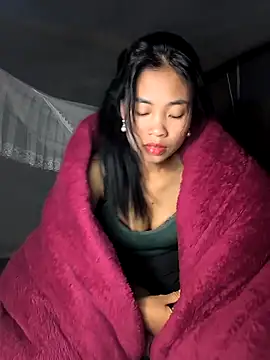 Lynly k2 online show from November 30, 2025, 12:39 pm