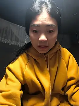 Lynly k2 online show from January 11, 2026, 1:12 am