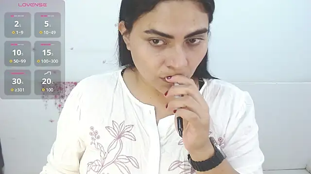 Snapshot of MariaVex chatting on November 15, 2025, 7:07 pm MariaVex online show from November 15, 2025, 7:07 pm