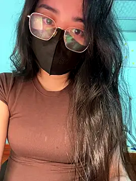 Lynn-122 online show from November 13, 2025, 12:25 am