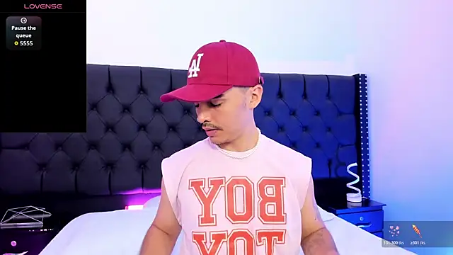 NicoKingg  online show from January 11, 2026, 1:29 pm