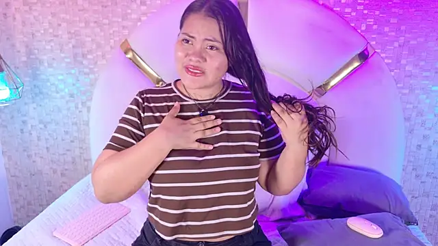 aria sm online show from December 22, 2025, 3:17 am