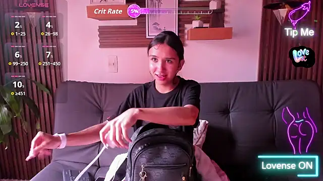 Melany 27 online show from November 24, 2025, 12:38 pm