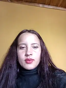 Snapshot of Chloe_2-4 chatting on November 17, 2025, 7:29 pm Chloe 2-4 online show from November 17, 2025, 7:29 pm