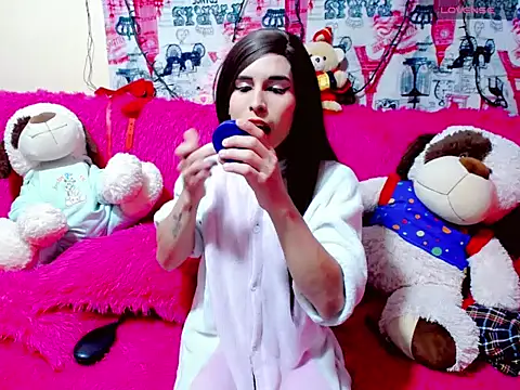 rosalia 77 online show from April 15, 2026, 3:12 am