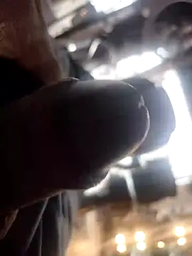 Snapshot of NestedReagent chatting on February 6, 2026, 7:21 pm NestedReagent online show from February 6, 2026, 7:21 pm