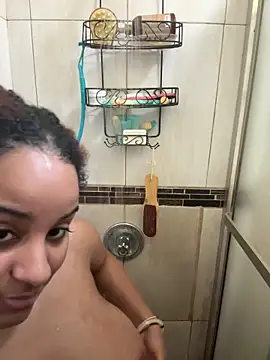 Snapshot of Nicolitalalinda chatting on February 7, 2026, 11:35 pm Nicolitalalinda online show from February 7, 2026, 11:35 pm