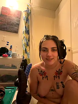 XxHotRodHarlotxX online show from November 19, 2025, 7:30 am