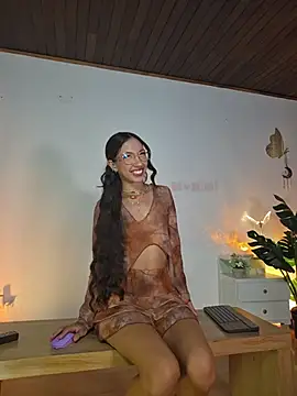 Snapshot of selene_starkk chatting on July 3, 2026, 1:23 am selene starkk online show from July 3, 2026, 1:23 am