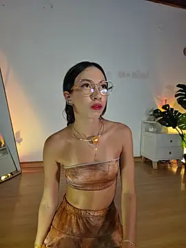 Snapshot of selene_starkk chatting on June 28, 2026, 12:17 am selene starkk online show from June 28, 2026, 12:17 am