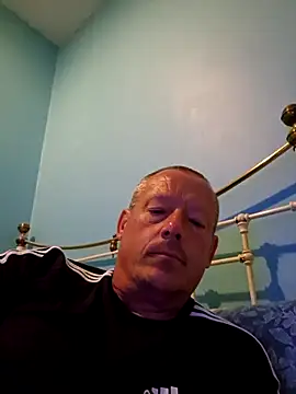 Snapshot of Tyson120 chatting on July 17, 2026, 10:51 pm Tyson120 online show from July 17, 2026, 10:51 pm