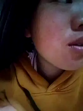 Yumiik2kk online show from November 26, 2025, 11:27 pm