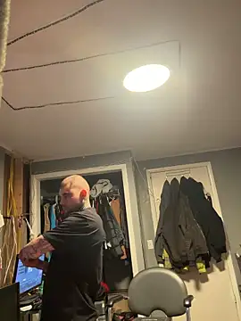 trickydickydaddy online show from February 24, 2026, 6:03 am