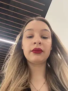 SashaCatt online show from November 14, 2025, 7:45 am