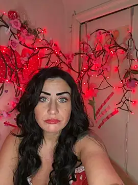 ValayaNoire online show from February 12, 2026, 11:37 pm