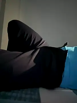 Snapshot of Cubuzinu chatting on December 19, 2025, 5:43 am Cubuzinu online show from December 19, 2025, 5:43 am