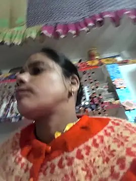 Snapshot of Hot_suini chatting on December 17, 2025, 7:57 am Hot suini online show from December 17, 2025, 7:57 am