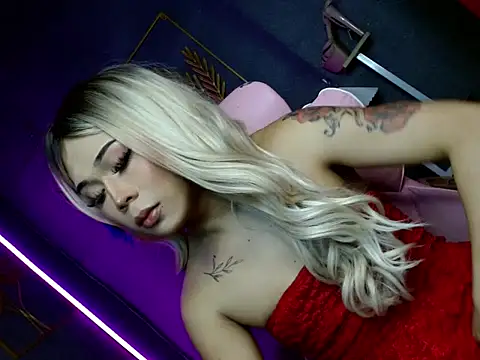 slutty lauraxxx online show from February 15, 2026, 7:51 am