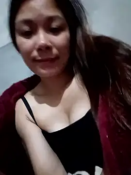 Snapshot of Lyla_john chatting on January 15, 2026, 1:58 pm Lyla john online show from January 15, 2026, 1:58 pm