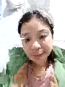 Snapshot of Lyla_john chatting on December 21, 2025, 1:02 pm Lyla john online show from December 21, 2025, 1:02 pm