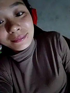 Snapshot of Lyla_john chatting on January 14, 2026, 1:37 pm Lyla john online show from January 14, 2026, 1:37 pm