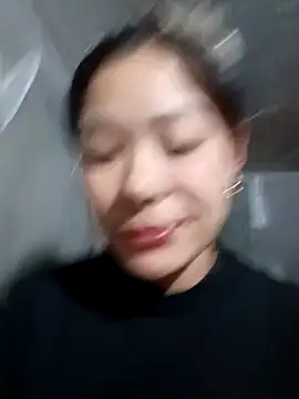 Snapshot of Lyla_john chatting on December 22, 2025, 7:19 am Lyla john online show from December 22, 2025, 7:19 am