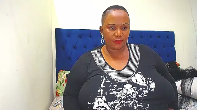 Snapshot of BMWWWXXX chatting on January 15, 2026, 7:45 am BMWWWXXX online show from January 15, 2026, 7:45 am