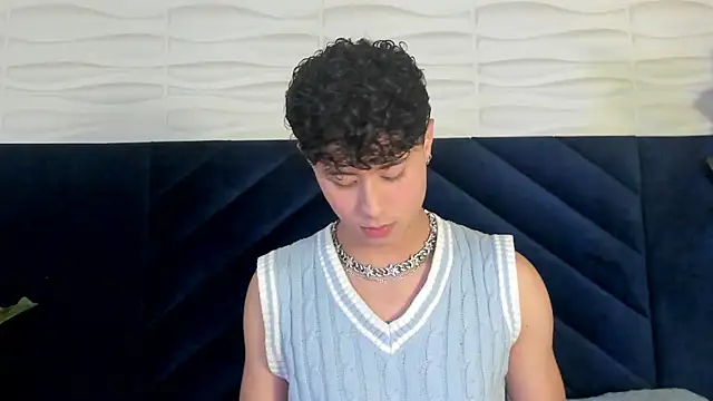 Noah dupont  online show from November 29, 2025, 12:05 pm