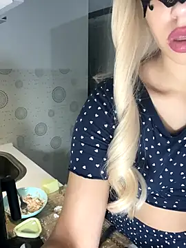 LilxSar online show from November 20, 2025, 3:12 pm