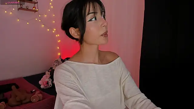 Snapshot of Tamara_Aluna_ chatting on July 8, 2026, 8:09 pm Tamara Aluna online show from July 8, 2026, 8:09 pm