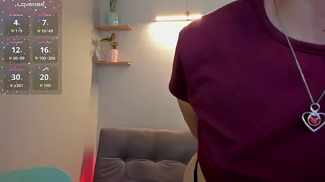 Snapshot of Tamara_Aluna_ chatting on February 10, 2026, 9:25 pm Tamara Aluna online show from February 10, 2026, 9:25 pm