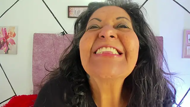 Snapshot of Victoriaa_Anderson chatting on February 4, 2026, 8:26 pm Victoriaa Anderson online show from February 4, 2026, 8:26 pm