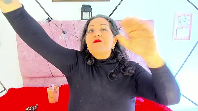 Snapshot of Victoriaa_Anderson chatting on February 5, 2026, 8:04 pm Victoriaa Anderson online show from February 5, 2026, 8:04 pm