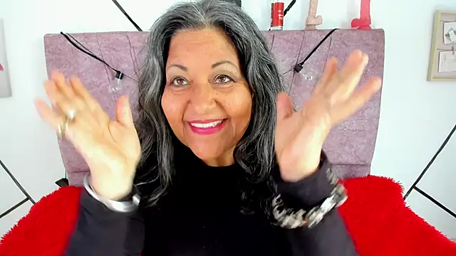 Snapshot of Victoriaa_Anderson chatting on February 18, 2026, 2:13 pm Victoriaa Anderson online show from February 18, 2026, 2:13 pm