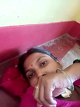 Hotbhabhi 089 online show from April 12, 2026, 7:33 am