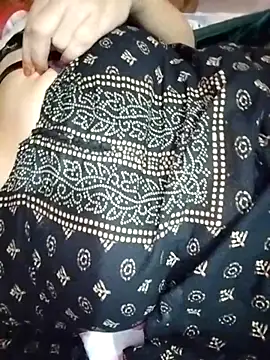 Snapshot of Keya-009 chatting on January 10, 2026, 10:21 am Keya-009 online show from January 10, 2026, 10:21 am