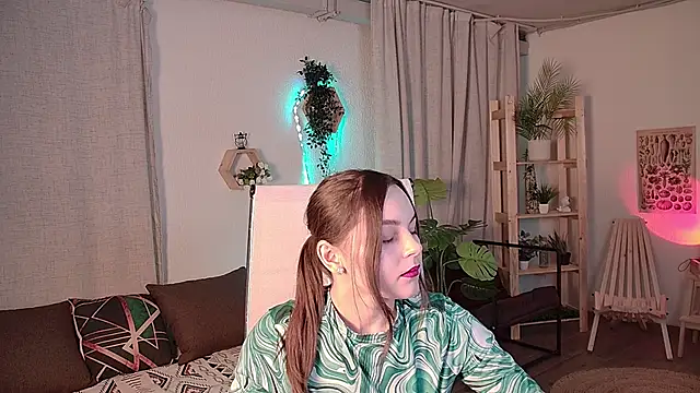 Snapshot of FrancescaCavaliere chatting on February 25, 2026, 9:09 am FrancescaCavaliere online show from February 25, 2026, 9:09 am