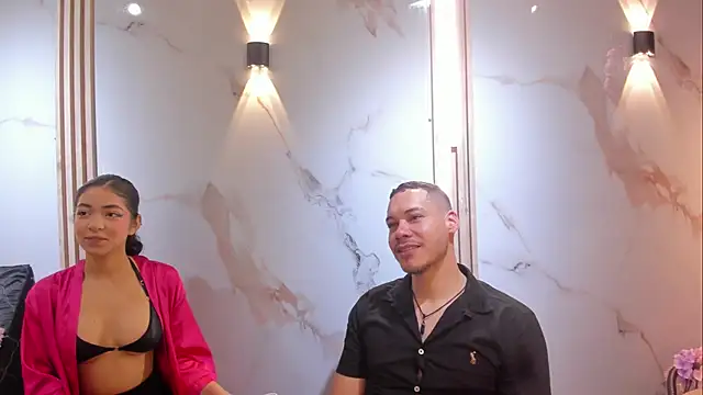 Aron and molly online show from November 12, 2025, 12:31 pm