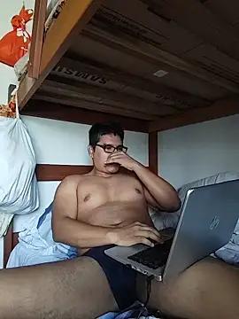 Snapshot of Zack1225 chatting on February 7, 2026, 7:33 pm Zack1225 online show from February 7, 2026, 7:33 pm