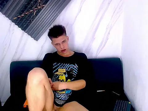 Liam York  online show from February 13, 2026, 5:18 am