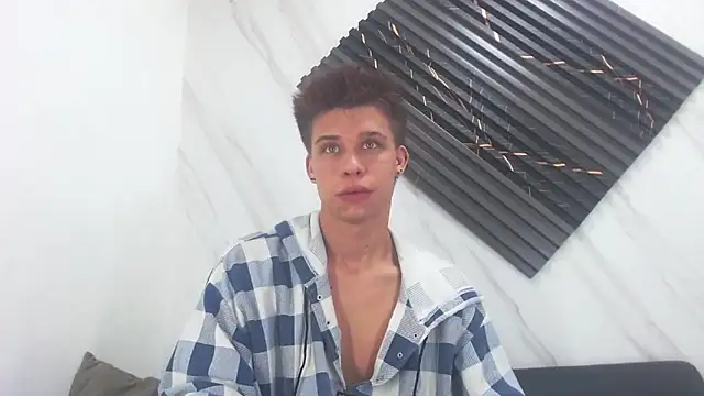 Liam York  online show from March 8, 2026, 2:37 am