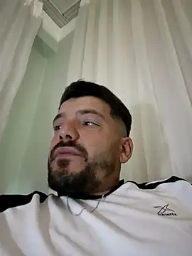 Cekiyorum  Gulumse online show from November 9, 2025, 6:23 pm