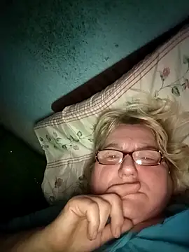 Snapshot of MilaTamila456 chatting on December 2, 2025, 3:07 am MilaTamila456 online show from December 2, 2025, 3:07 am