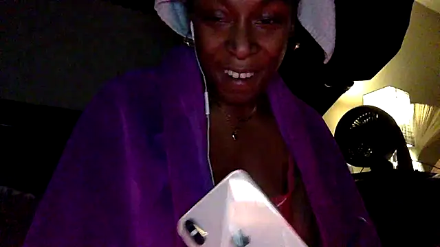 0shunsquirts online show from April 3, 2026, 7:04 am