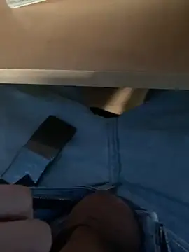 hot boy06 online show from November 27, 2025, 1:00 pm